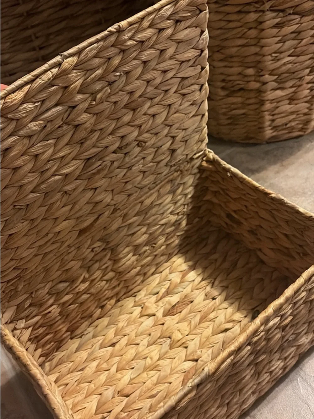 Natural Woven Seagrass 13 inch Storage Basket with Lid